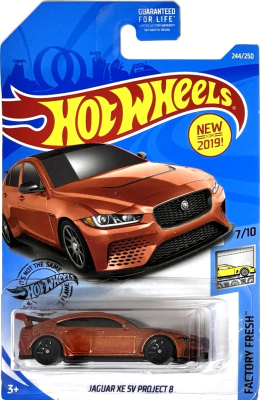 HOT WHEELS - Jaguar XE SV Project 8 Orange (E5)