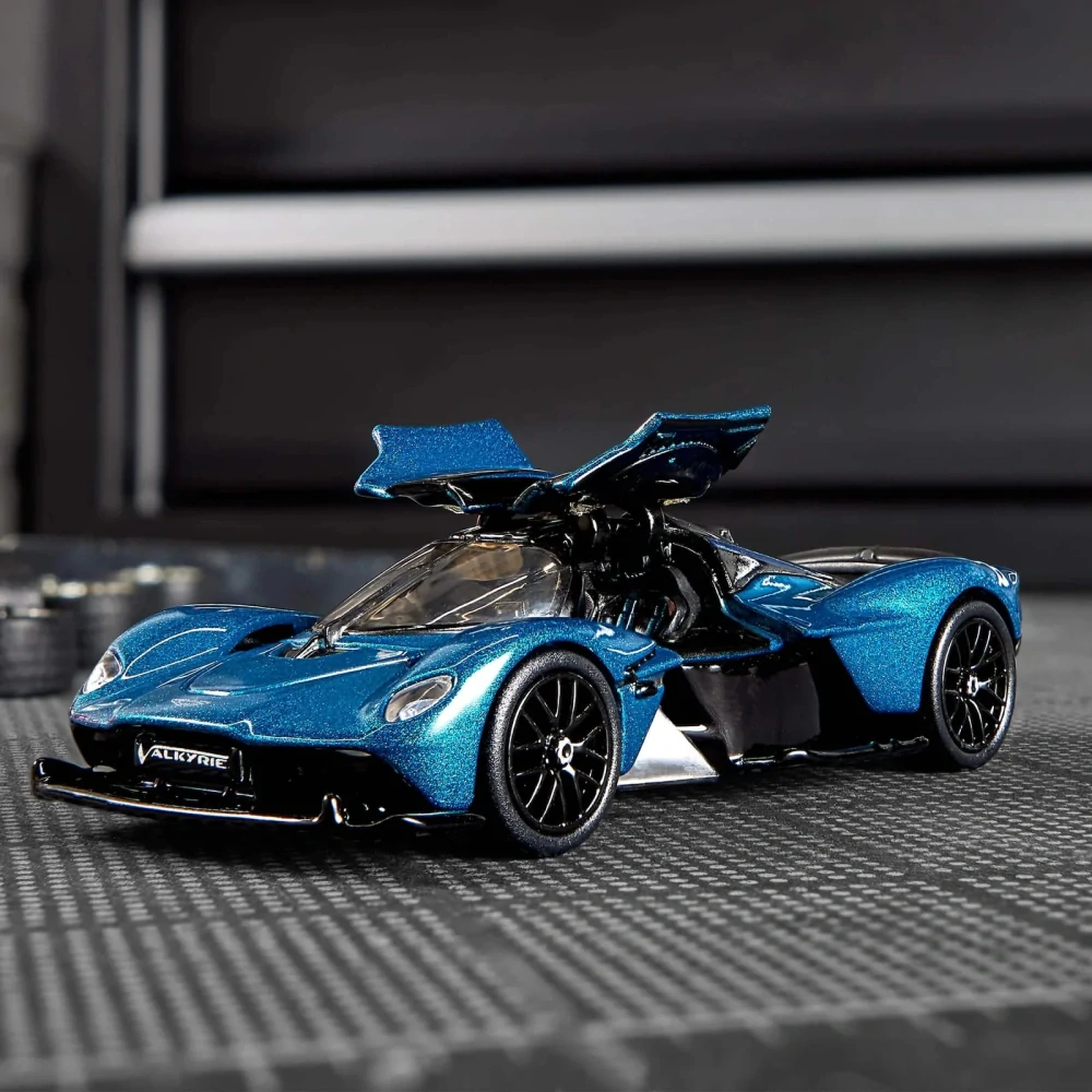 Hot Wheels - Elite 64 Aston Martin Valkyrie - Blue HWR91 - velice výrazně poškozený obal