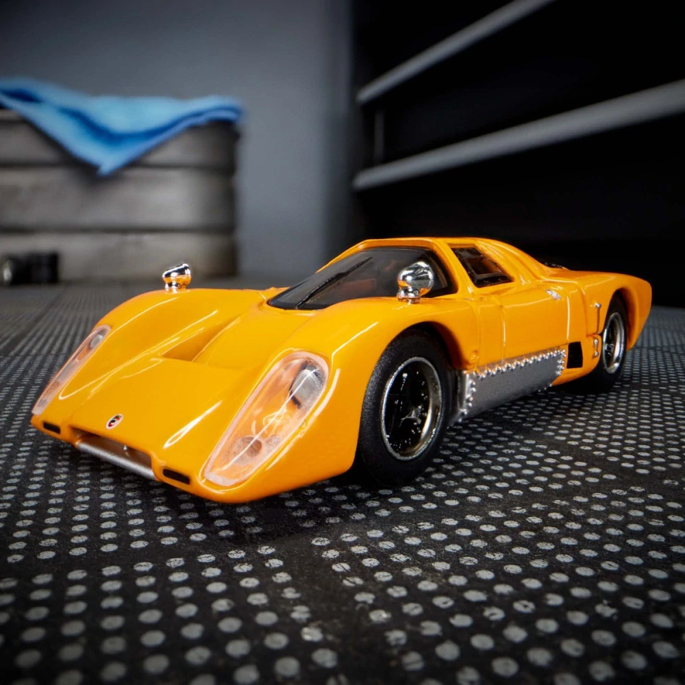 Hot Wheels - Elite 64 McLaren M6GT - Orange HWG05