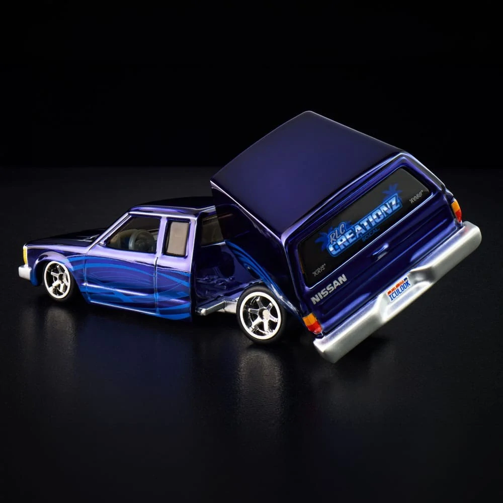 Hot Wheels - RLC Exclusive 1986 Nissan 720 King Cab - Violet JJY64
