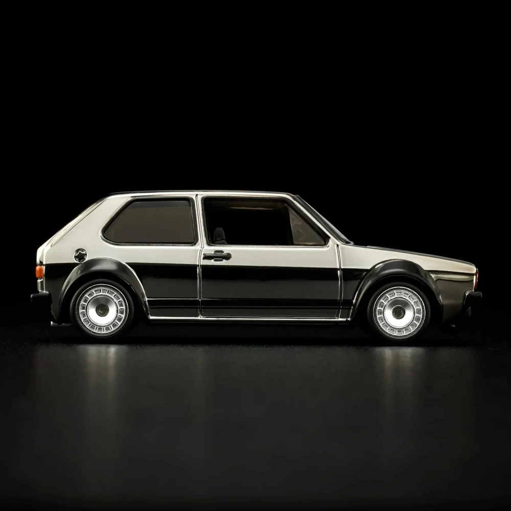 Hot Wheels - RLC Exclusive 1976 Volkswagen Golf Mk1 GTI - Shadowchrome JCP07