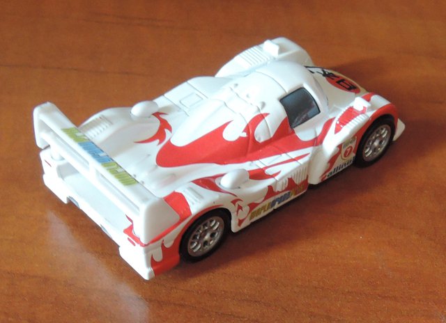 Cars 2 (Auta 2) - Shu Todoroki - VYBALENÝ MODEL