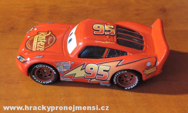 Cars (Auta) - Lightning McQueen (Blesk) - VYBALENÝ MODEL