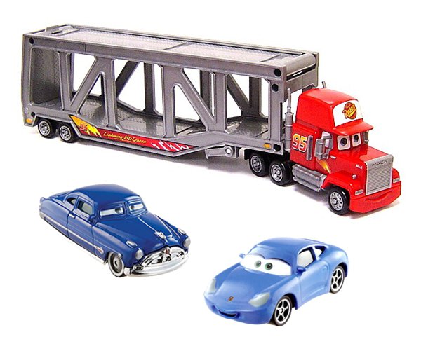 Cars (Auta) Mack Transporter + Sally + Doc Hudson - poškozený obal