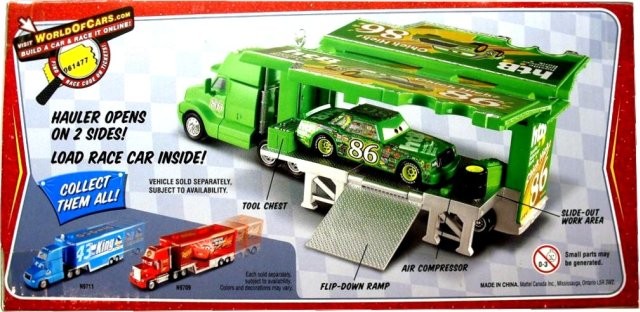 Cars (Auta) - Chick Hicks Hauler - délka 23 cm