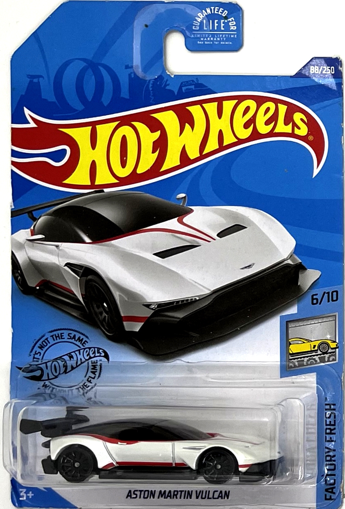 Hot Wheels - Aston Martin Vulcan White (C2)