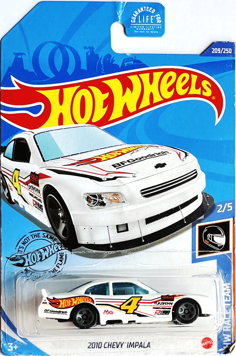 Hot Wheels - 2010 Chevy Impala White (B4)