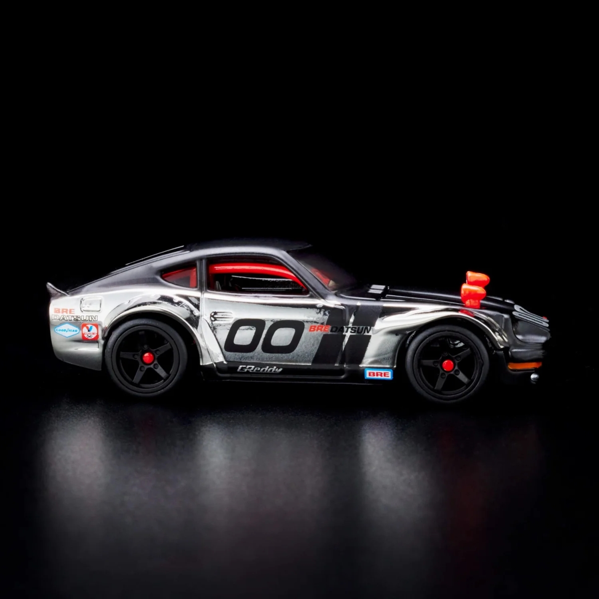 Hot Wheels - RLC Exclusive Custom ’72 Datsun 240Z - Spectraflame Shadowchrome HNL17