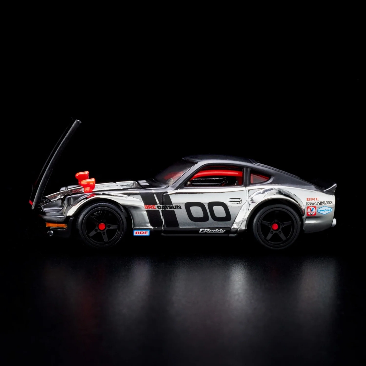 Hot Wheels - RLC Exclusive Custom ’72 Datsun 240Z - Spectraflame Shadowchrome HNL17