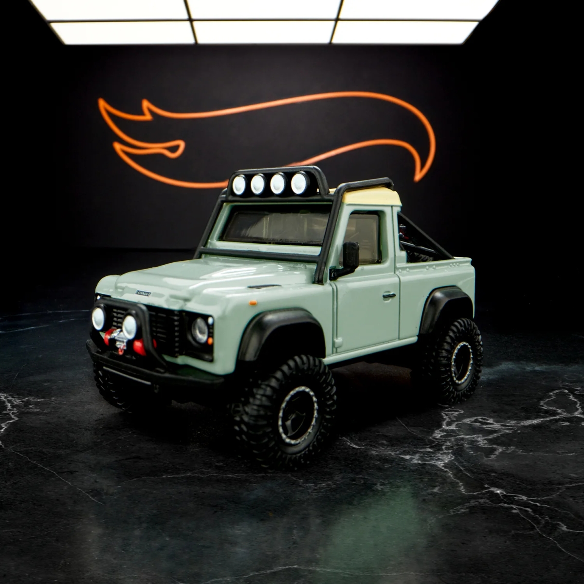 Hot Wheels - HWC Elite 64 Series Land Rover Defender 90 Pickup