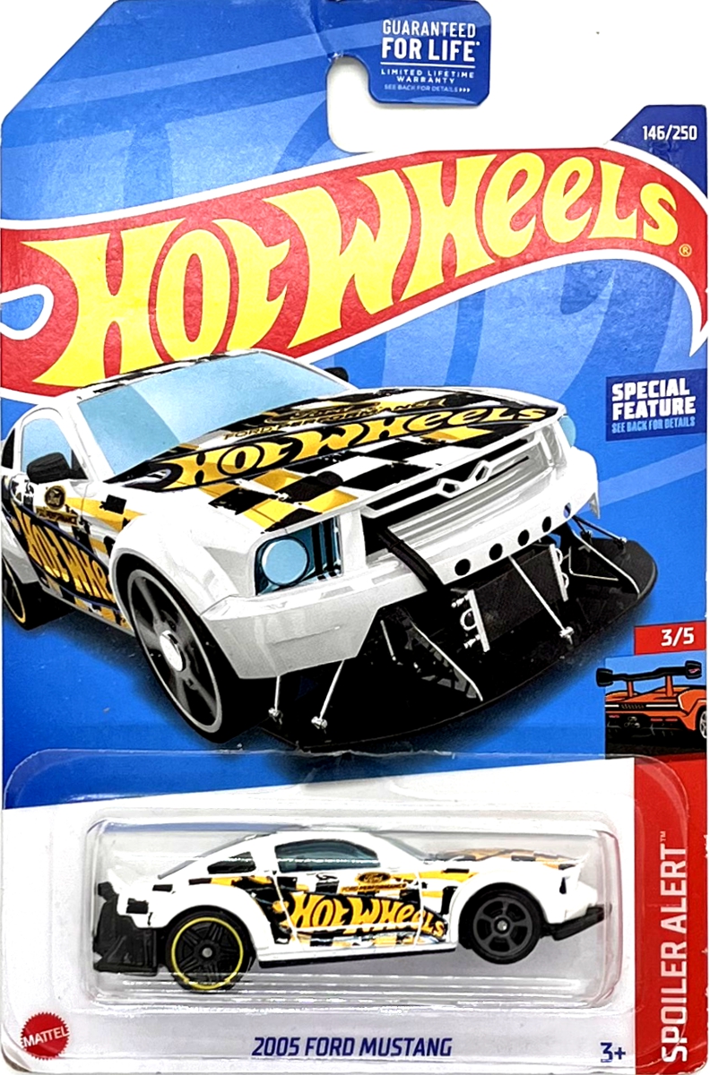 HOT WHEELS - 2005 Ford Mustang White (E3)
