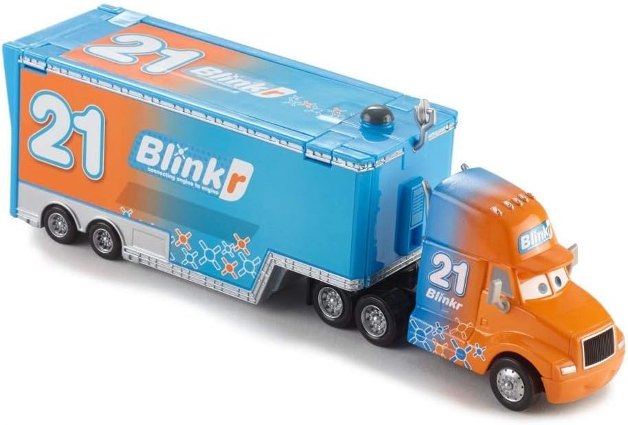 Cars (Auta) - June Fäster Hauler (délka cca 23 cm)