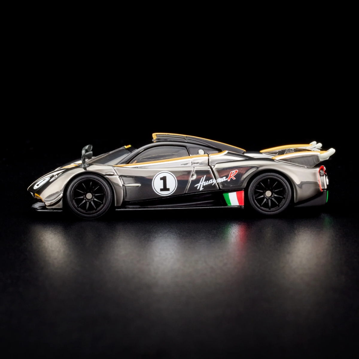 Hot Wheels - RLC ‘21 Pagani Huayra R - Slate HMY25