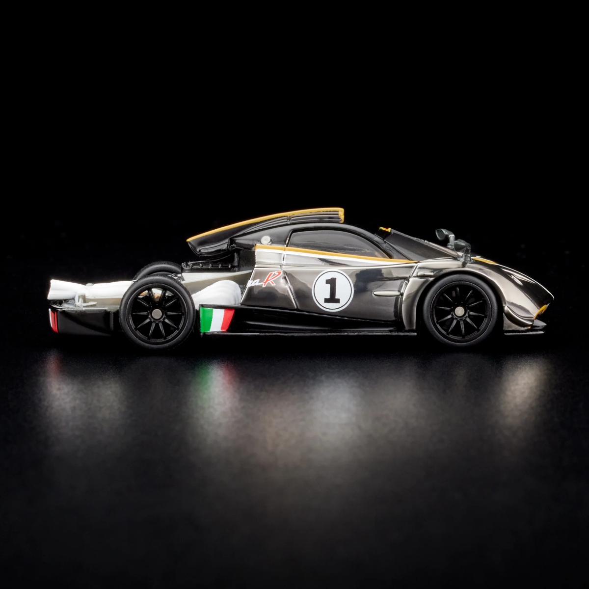 Hot Wheels - RLC ‘21 Pagani Huayra R - Slate HMY25