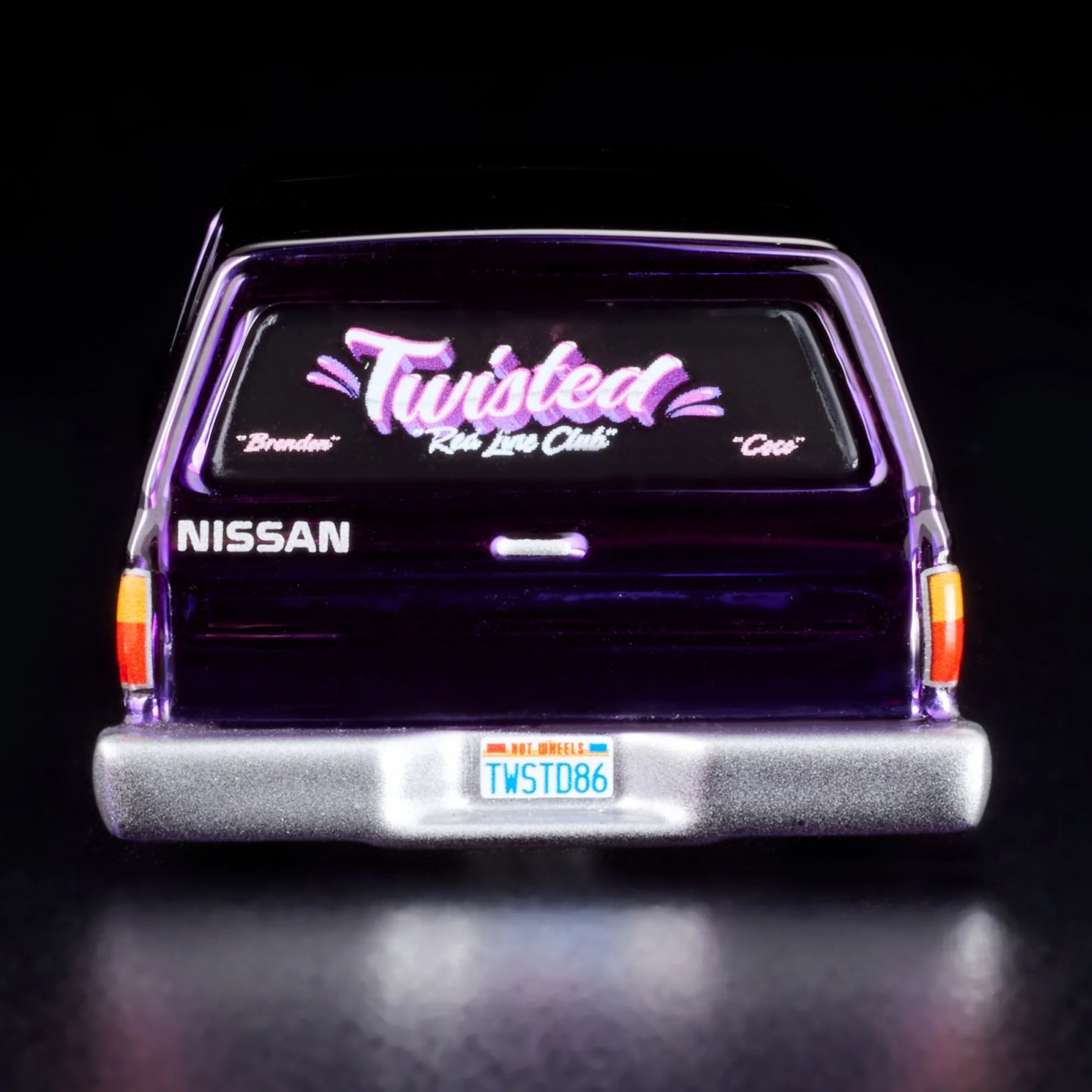 Hot Wheels - RLC 1986 Nissan 720 King Cab - Purple HMY26