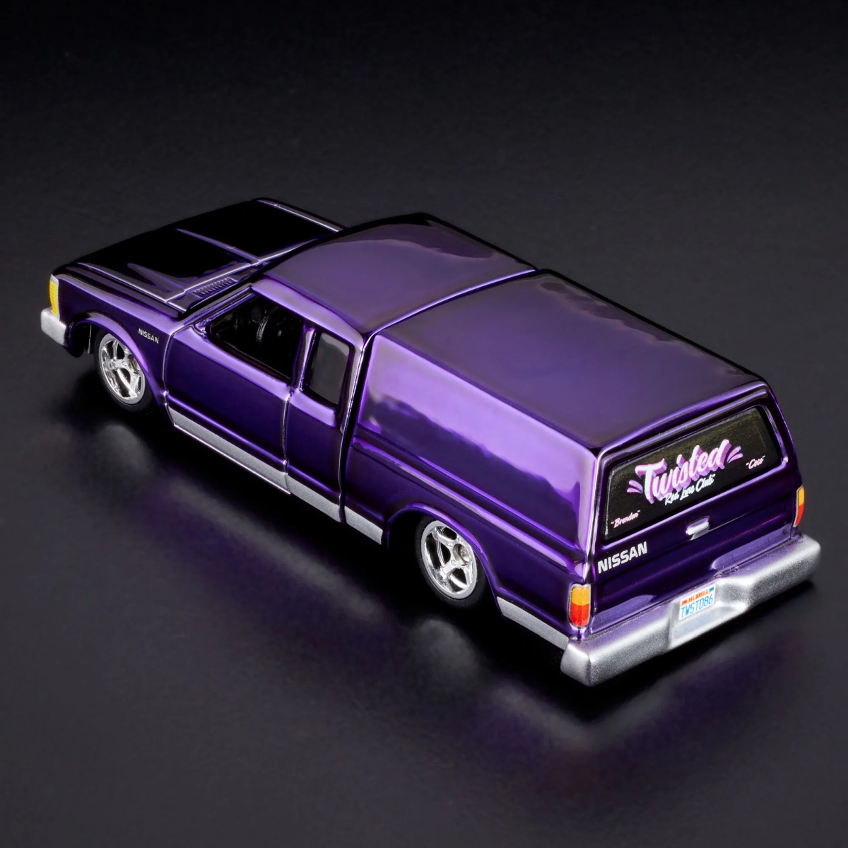 Hot Wheels - RLC 1986 Nissan 720 King Cab - Purple HMY26