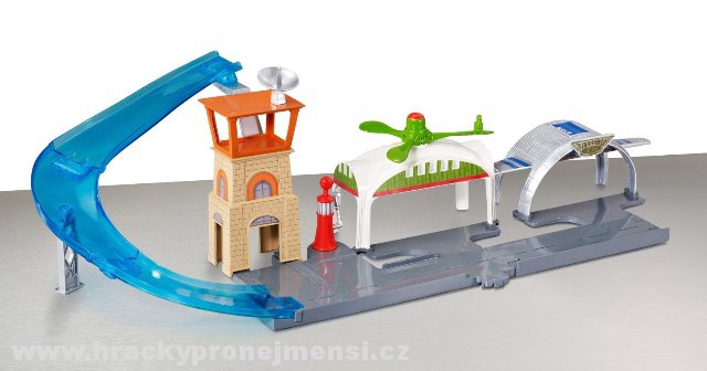 Disney Planes (Letadla) letiště Propwash Junction + Dusty Crophopper (Prášek)