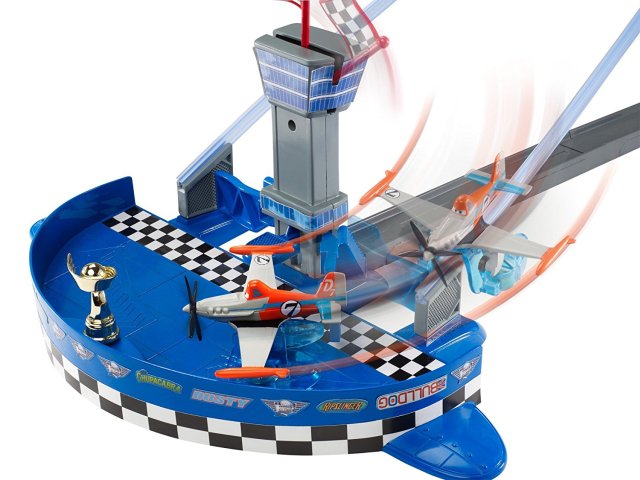 Disney Planes (Letadla) Sky Track Challenge - Nebeská dráha + Supercharged Dusty Crophopper (Prášek)
